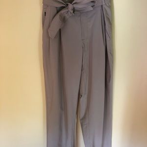 Athleta Skyline Pant II in Khaki, size 6P